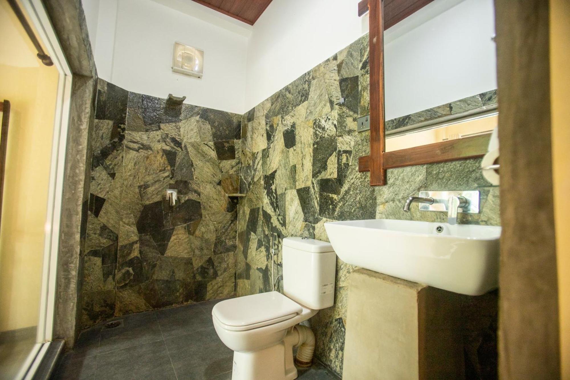 Evergreen Hotel Dambulla Exterior photo